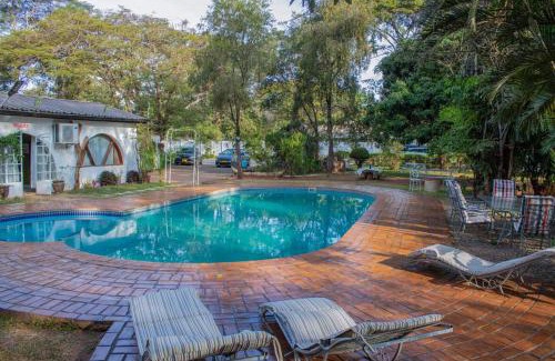 Lilongwe Cama Y Desayuno | The Ad Lib Executive lodge