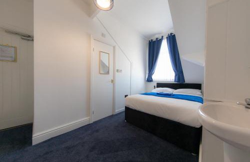 Blackpool Town Center Hotel | The Adonis Hotel
