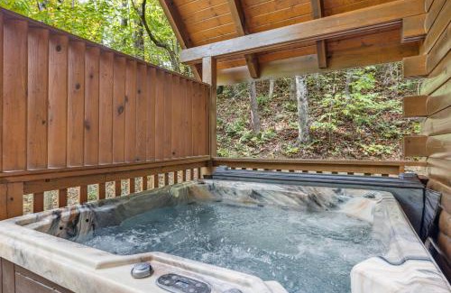 Black Bear Falls Casa | The Adventure Lodge Located in Black Bear Falls Resort with 3 King Suites!
