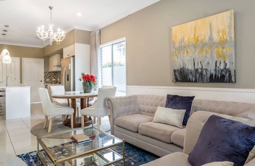 Northgate Casa | The Airport Stop Modern, 15min to Brisbane City
