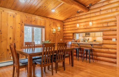College Casa | The Alaskan Dream Lodge