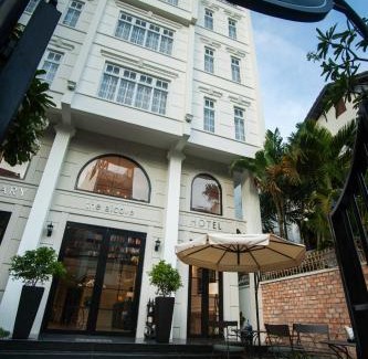 Phu Nhuan Hotel | The Alcove Library Hotel