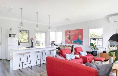 Mittagong Casa | The Alfred, Mittagong. Easy walk to cafes and pubs.