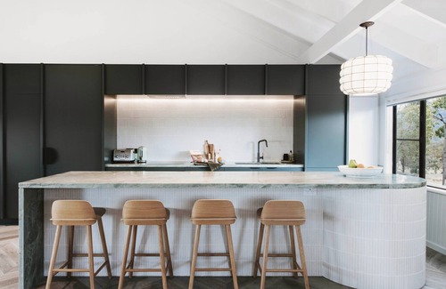 Glen Davis Casa | The Alice Escape by Contemporary Hotels