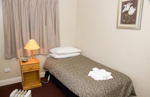 Cooma Hotel | The Alpine Hotel