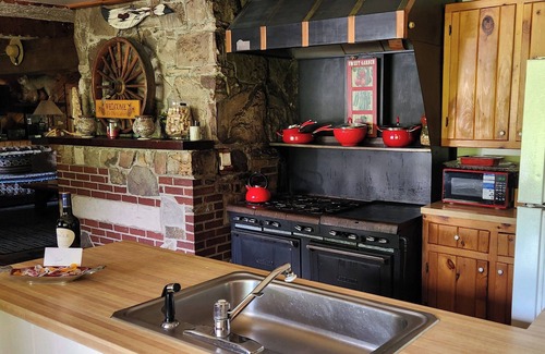Great Valley Cabina | ALPINE Wilderness Lodge conjuntos en 300 acres hermosas rutas de senderismo, vistas al estanque
