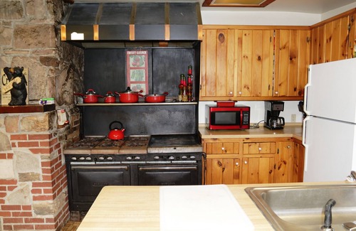 Great Valley Cabina | ALPINE Wilderness Lodge conjuntos en 300 acres hermosas rutas de senderismo, vistas al estanque