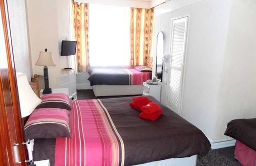 Sandown Hotel | The Altavia Hotel