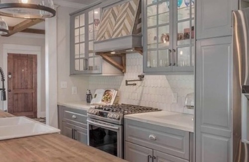 South Seminole Heights Casa | The “Amanda House” historic 1926 restored beauty 5 minutes from Armature Works