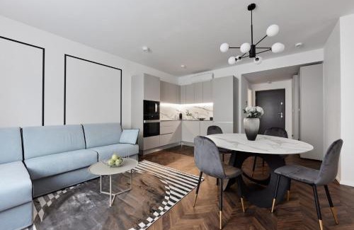 Palace District Hotel | The Amberlyn Suite Hotel