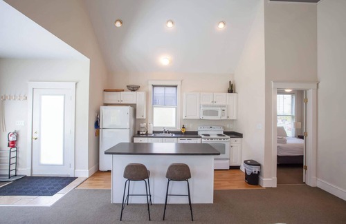 Cherry Valley Casa | The Amberwing - 28 Meadow View
