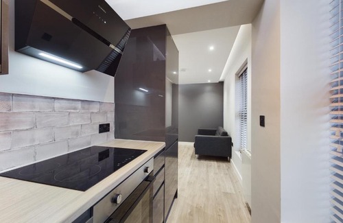 Everton Apartamento | The Amethyst
