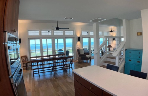 Alligator Point Casa | The Anchor. Gulf to Bay 3bed/3.5bath plus loft. Sleeps 6-8 NEW FOR FALL 2026
