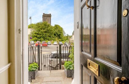 Pembroke Casa | The Anchorage