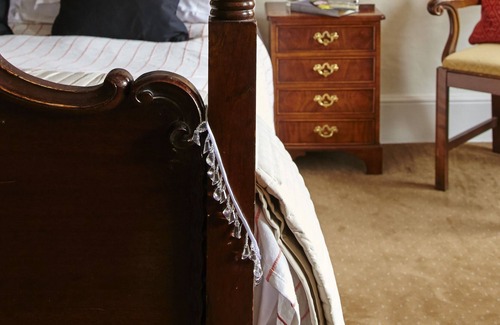 Midhurst Hotel | The Angel Inn
