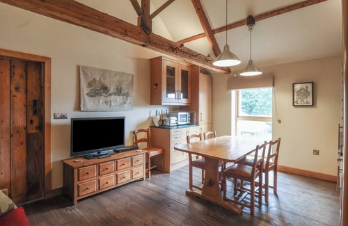 Scawton Cabaña | THE ANNEX AT MANOR FARM, pet friendly, with a garden in Brandsby