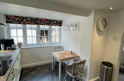 Frome Casa | The Annex, Selwood Cottage by StayStaycations