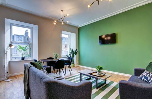 Irvine Apartamento | The Annick - Coorie Doon Apartments
