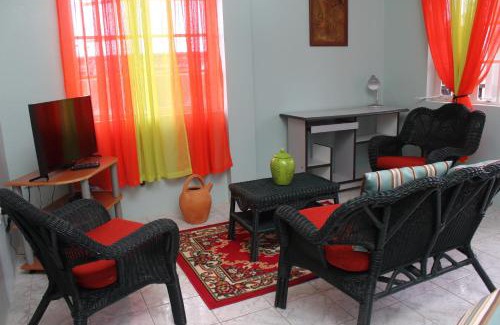Roseau Apartamento | The AnSwin Apartment