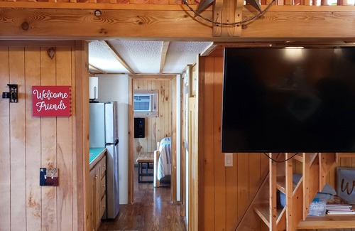 Canyon Cabina | The Aoudad Cabin at Palo Duro