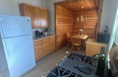 Weirton Apartamento | The Apartment