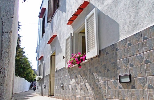 Panza Apartamento | The apartment with 3 large double bedrooms, each with a private bathroom.