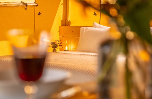 Halesworth Cabina | The Apple Bobber is a luxurious tent offering couples the chance to relax
