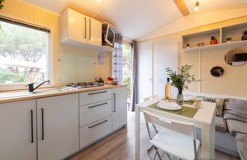 Giens Casa | Arbousier-Bungalow-Básico-Baño privado con ducha-Vista al Mar