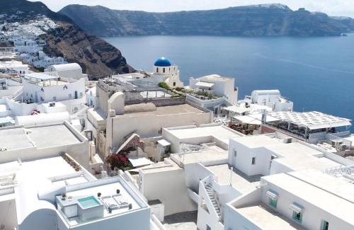 Oia Hotel | The Arches