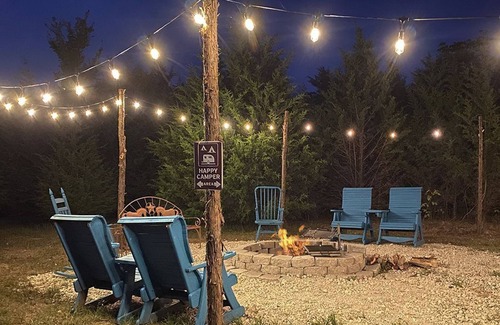Wills Point Cabina | The Arrowhead Tipi Resort - Big Lakes - Nomadic Tipis on Lake Tawakoni