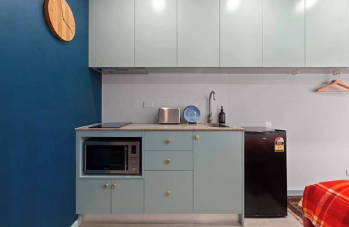 Petersham Casa | The Art Haus Retro Chic Hideaway near Local Gems
