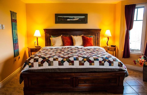 Hopewell Cape Casa | The Artisan Suites