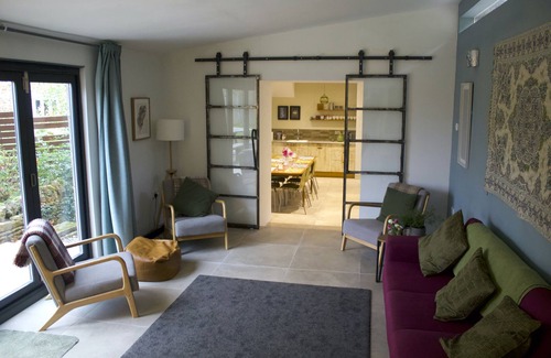Chipping Norton Cabaña | The Artist's House