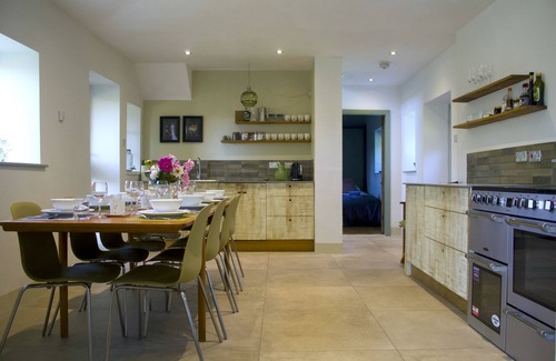 Chipping Norton Cabaña | The Artist's House