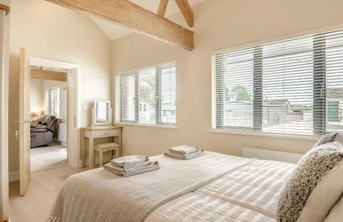 Trowbridge Casa | The Ash - Arnolds Hill