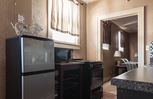 Fairbury Apartamento | The Ashford 1BR apartment in historic downtown
