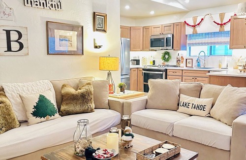 Tahoma Casa | The Aspen House, The Aspen House: Charming Remodeled Cabin in Tahoe...Walk to Lake in 10 min!