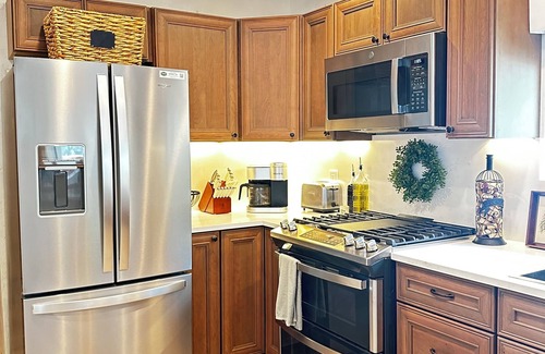 Tahoma Casa | The Aspen House, The Aspen House: Charming Remodeled Cabin in Tahoe...Walk to Lake in 10 min!