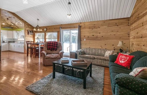 Byng Inlet Cabaña | The Aspen: Make new memories!