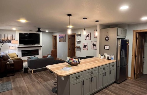 Spring Valley Casa | The Aspen Ridge Cabin