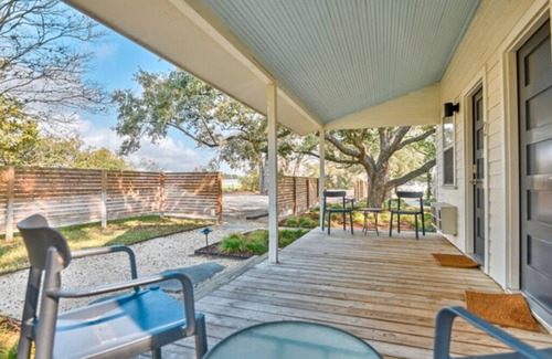 Warrenton Apartamento | The Astonishing Room Two