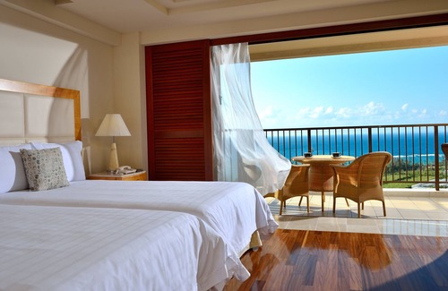 Onna Complejo | The Atta Terrace Club Towers