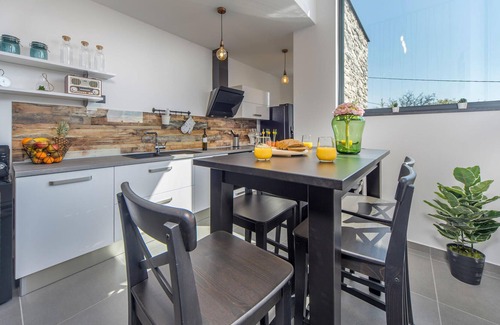 Smrika Casa | Alojamiento de 2 habitaciones en Smrika