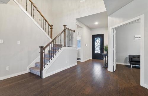 Aubrey Casa | The Aubrey Escape with Fenced Backyard