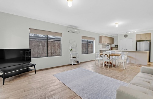 Geographe Casa | The Aurora – A Comfortable 4 BRM Family Getaway