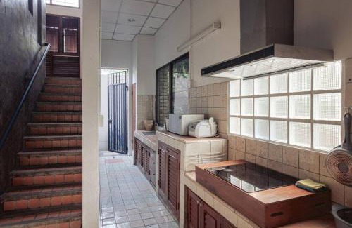 Lampang Apartamento | The Author - Fong Lee CC Lampang Walking Street
