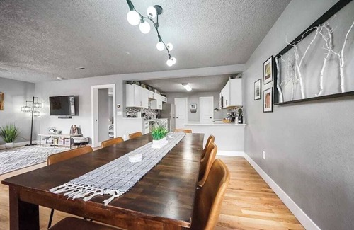 West Colorado Springs Casa | The Autumn House·3BR|10 min to Garden of the Gods!