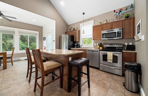Cherry Valley Casa | The Azure - 97 Butternut