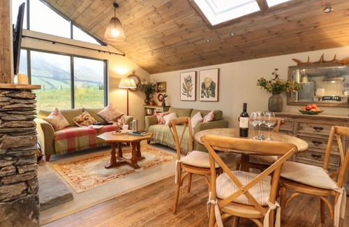 Kendal Casa | The Badger's Shack
