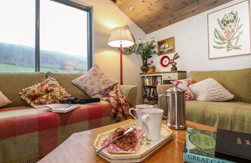 Kendal Casa | The Badger's Shack